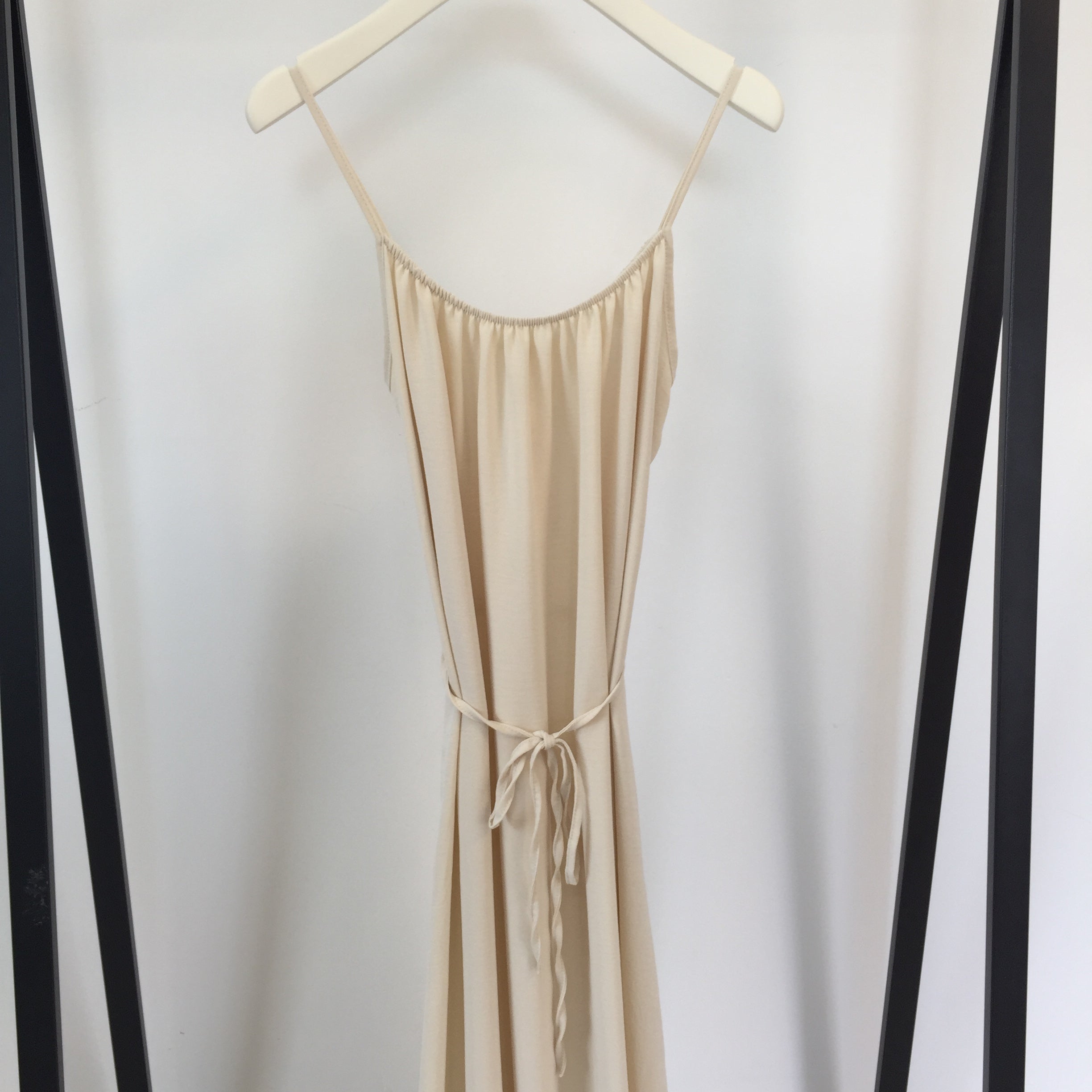 Spaghetti Kleid Volants