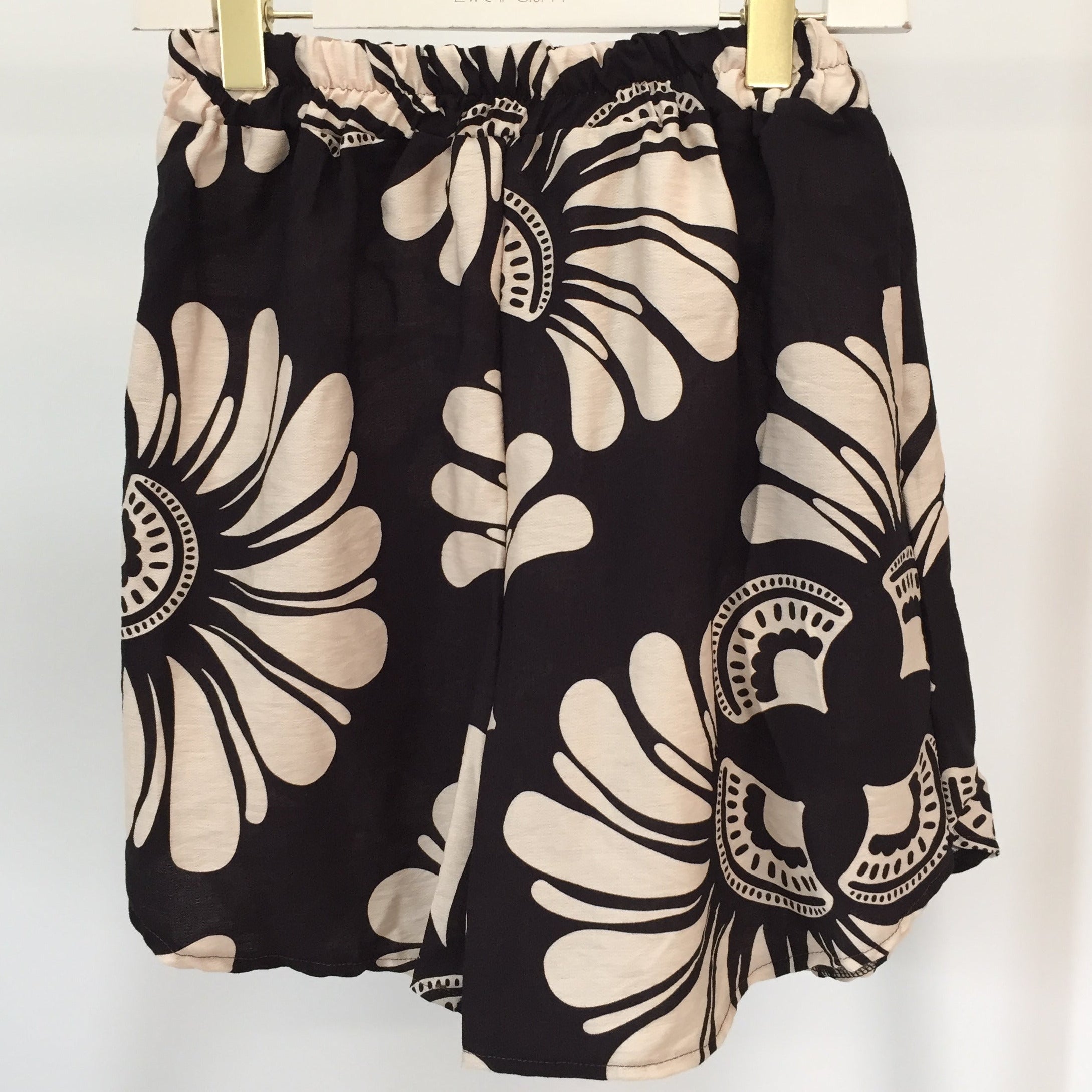 Shorts Abstrakt Flower