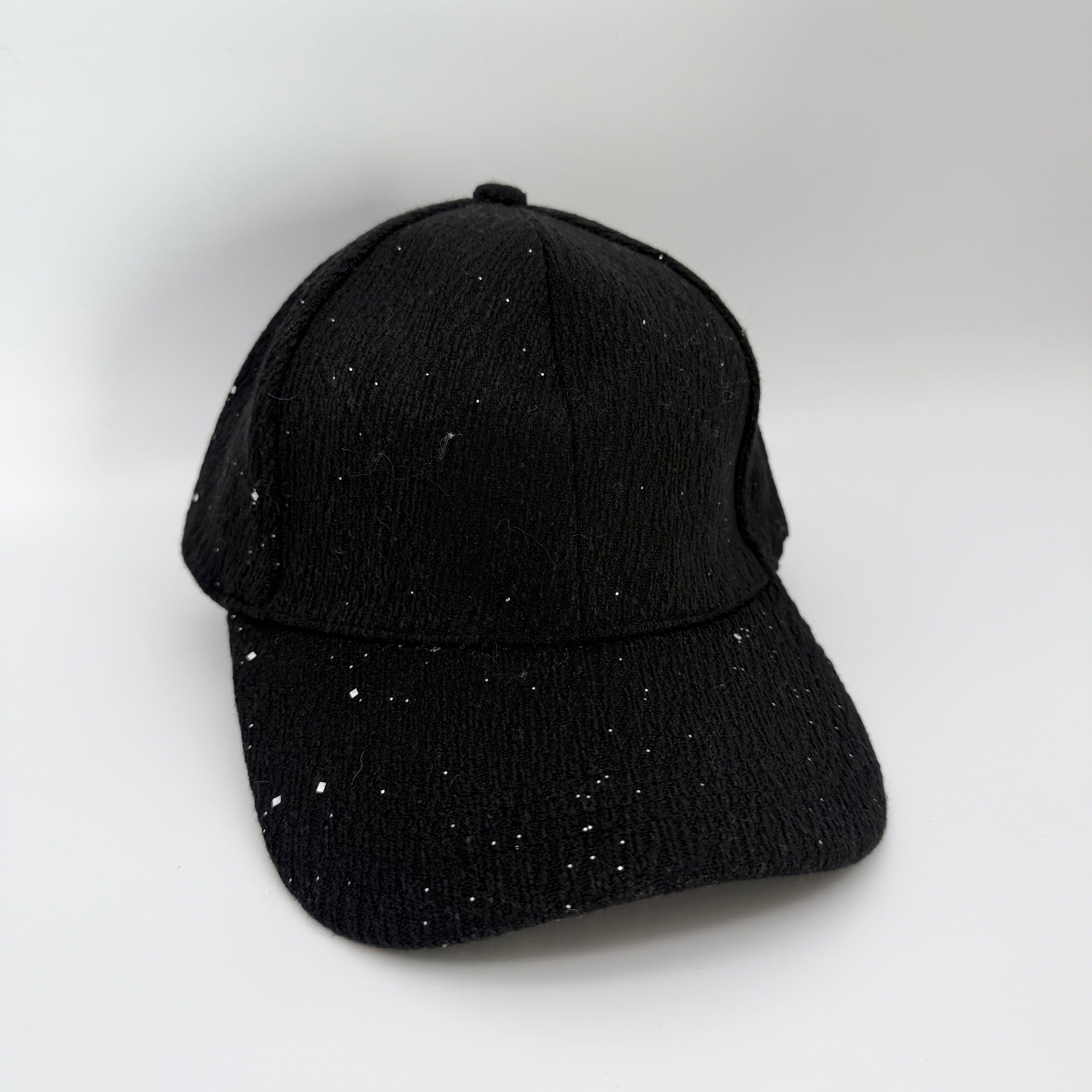 Cap Sparkle Detail