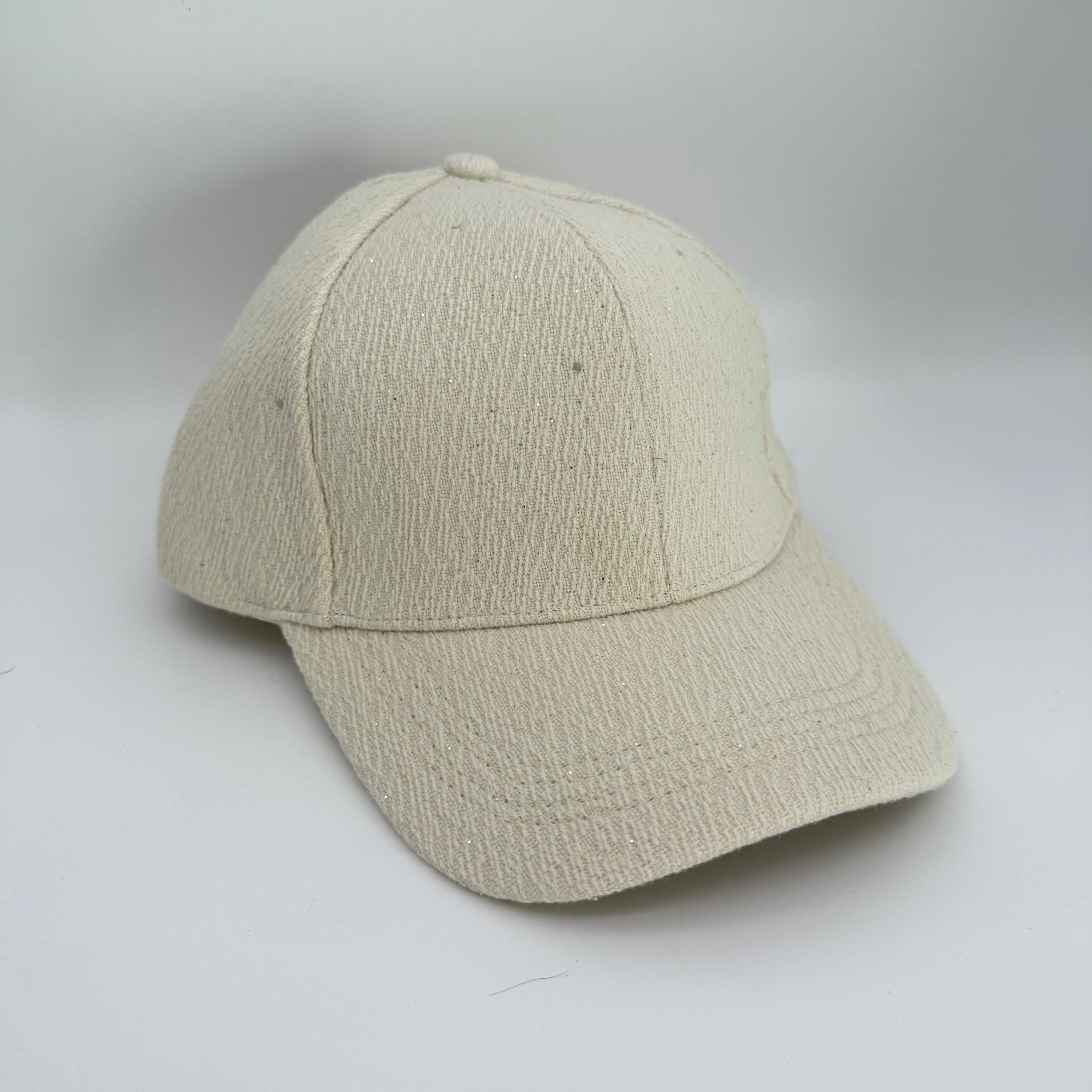 Cap Sparkle Detail