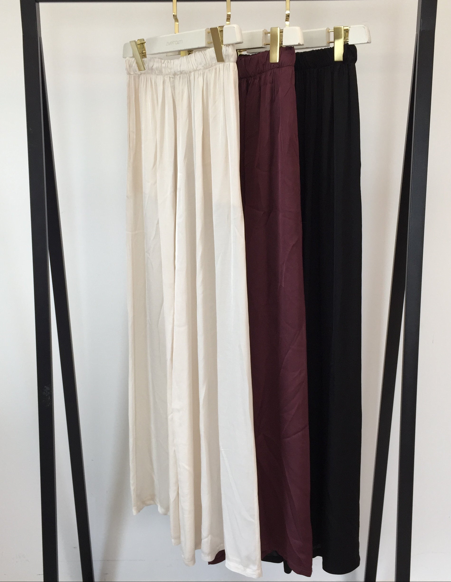 Silky Loose Hose