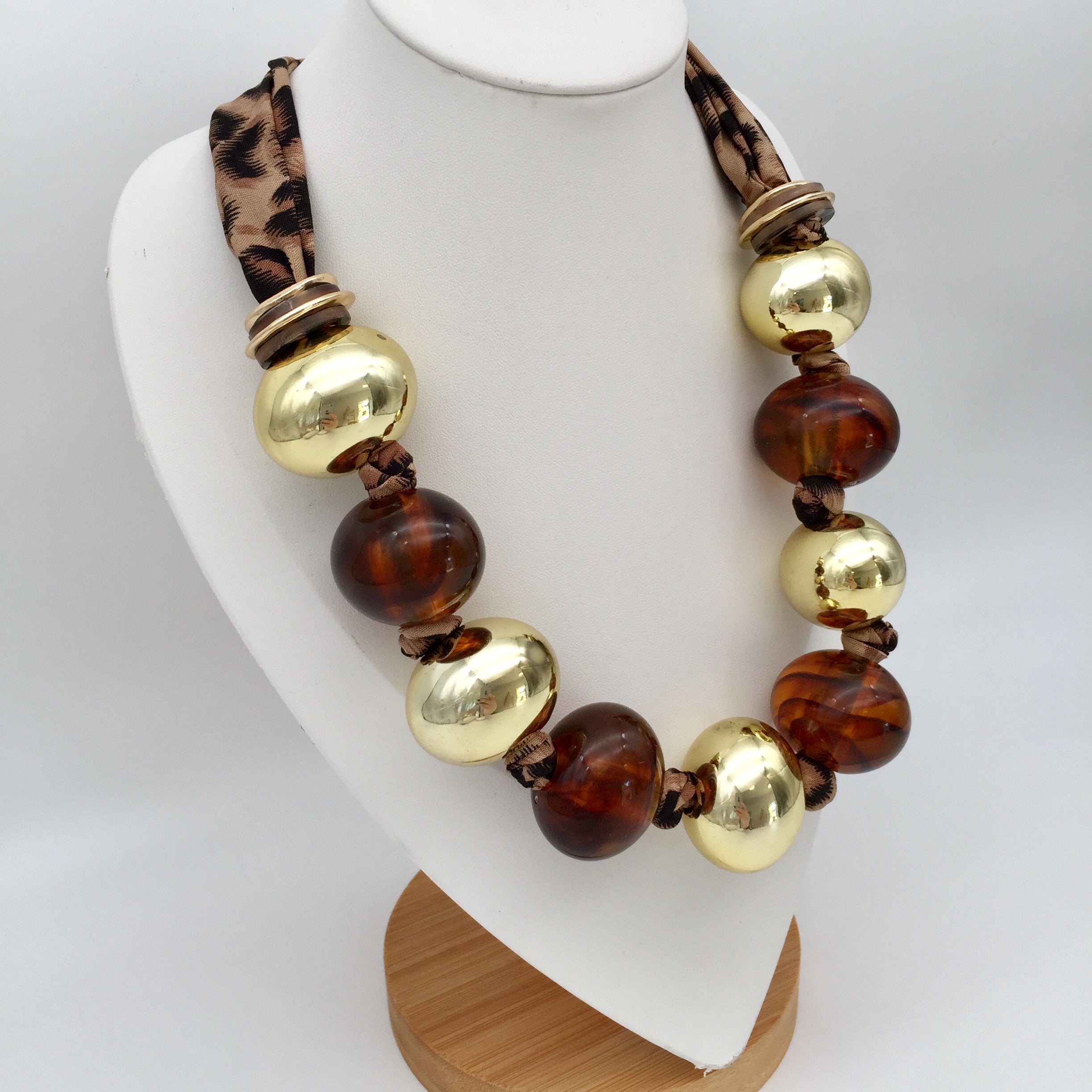 Tuch Kette Big Pearls