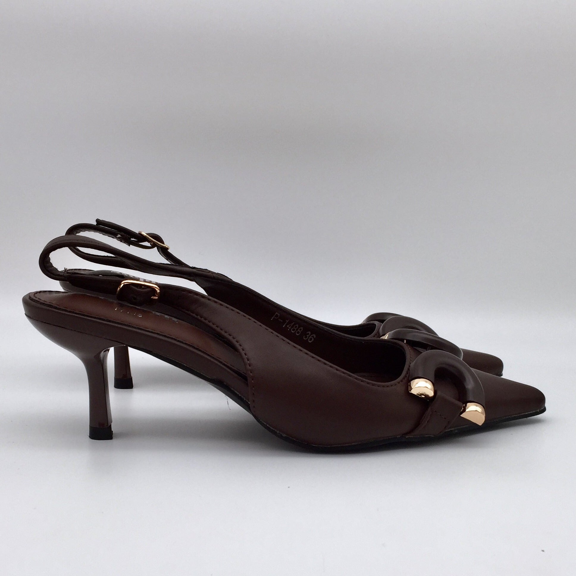 Pointy Sling Pumps mit Schnalle