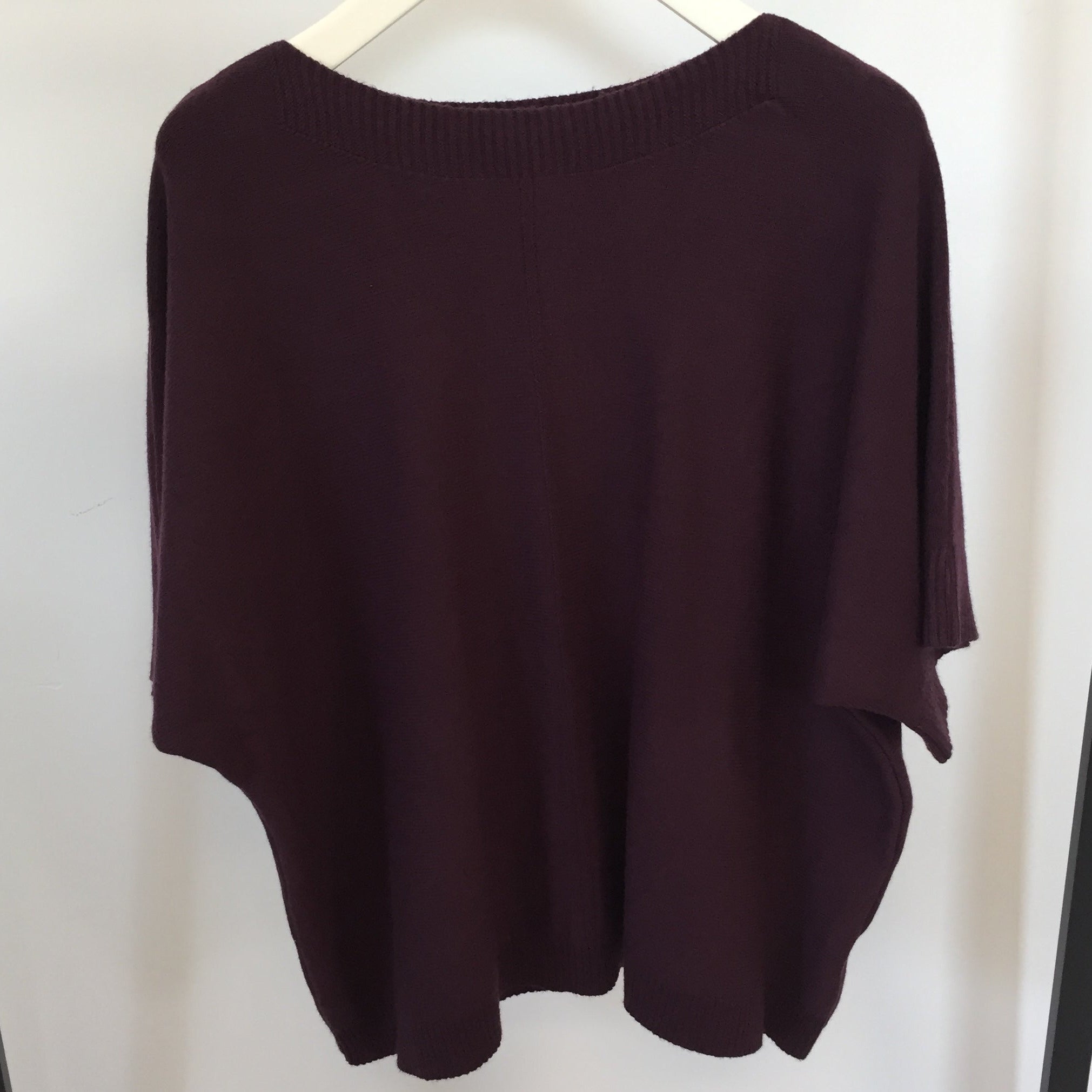 Knit Shirt Middle Seam