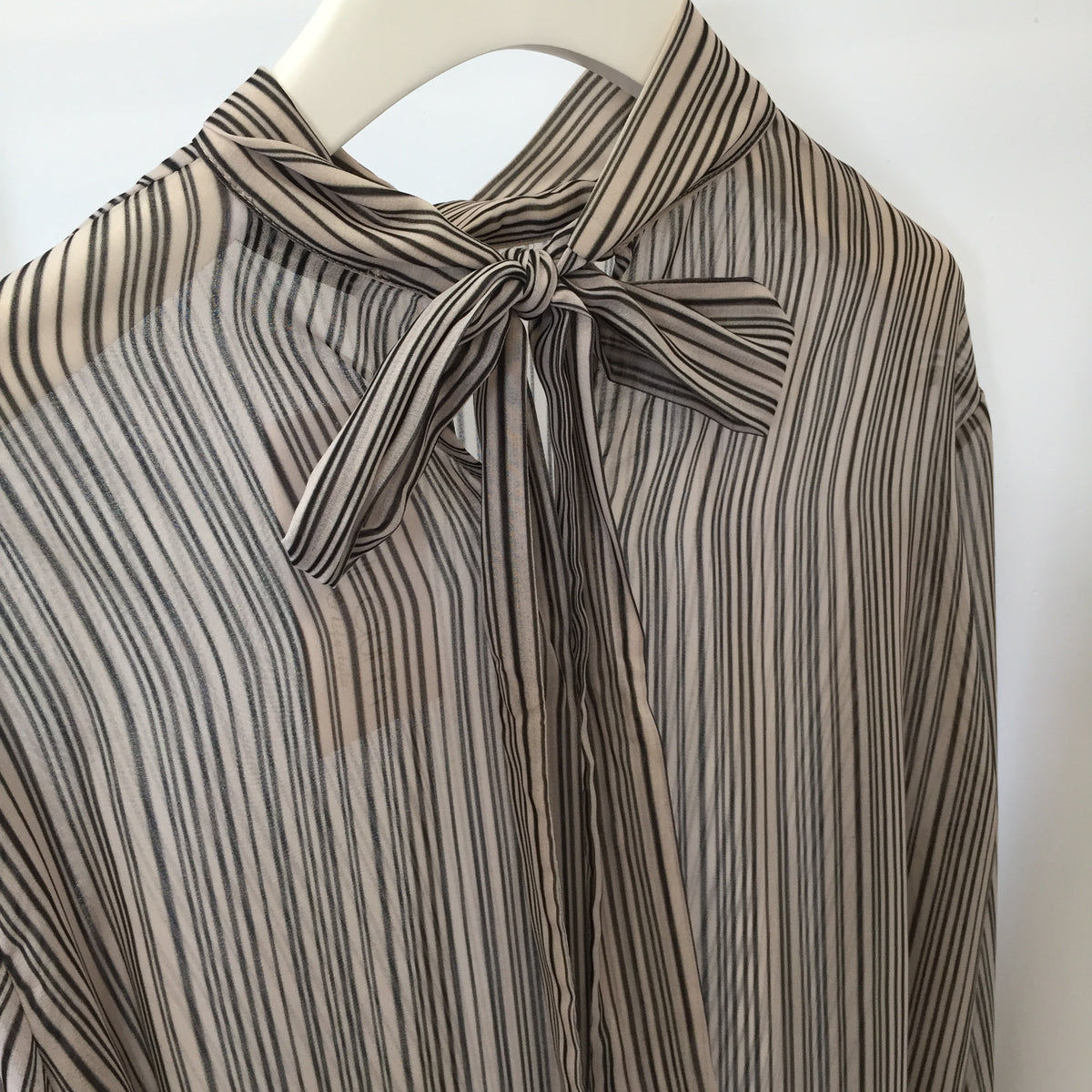 Bluse Irregular Stripes