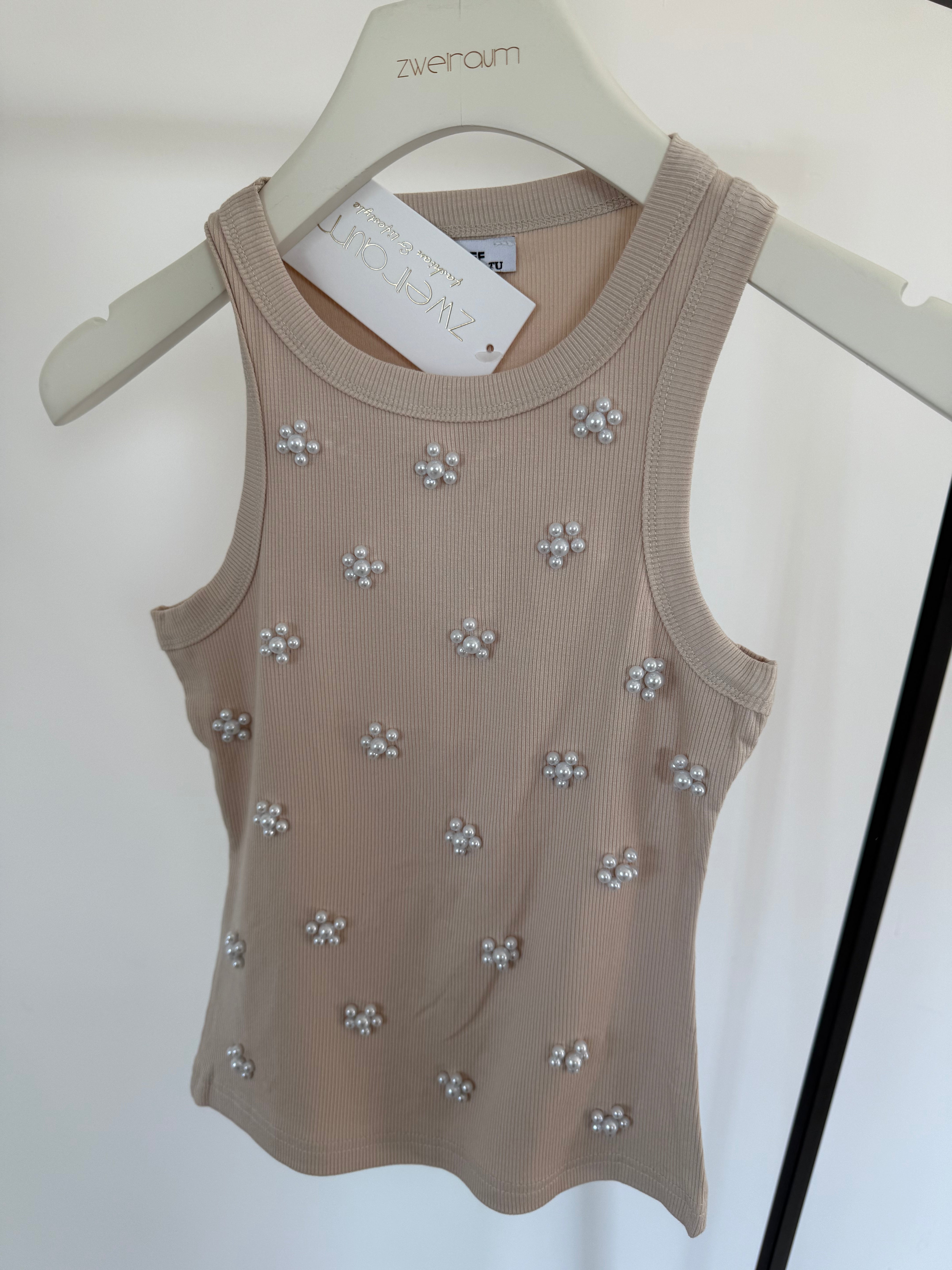 Tank Top Pearls