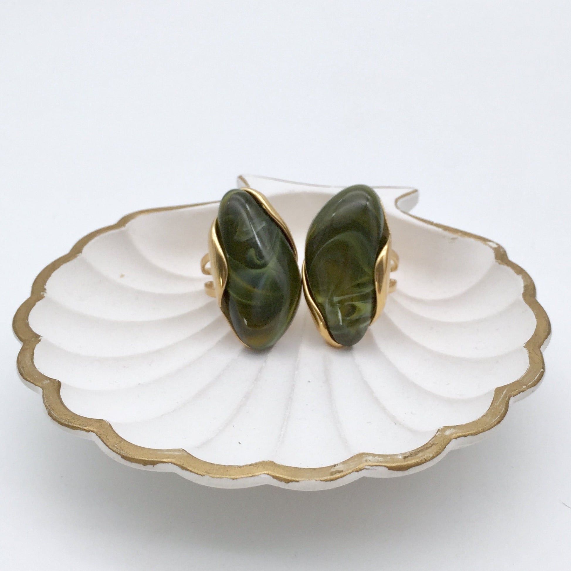 Ring Amber