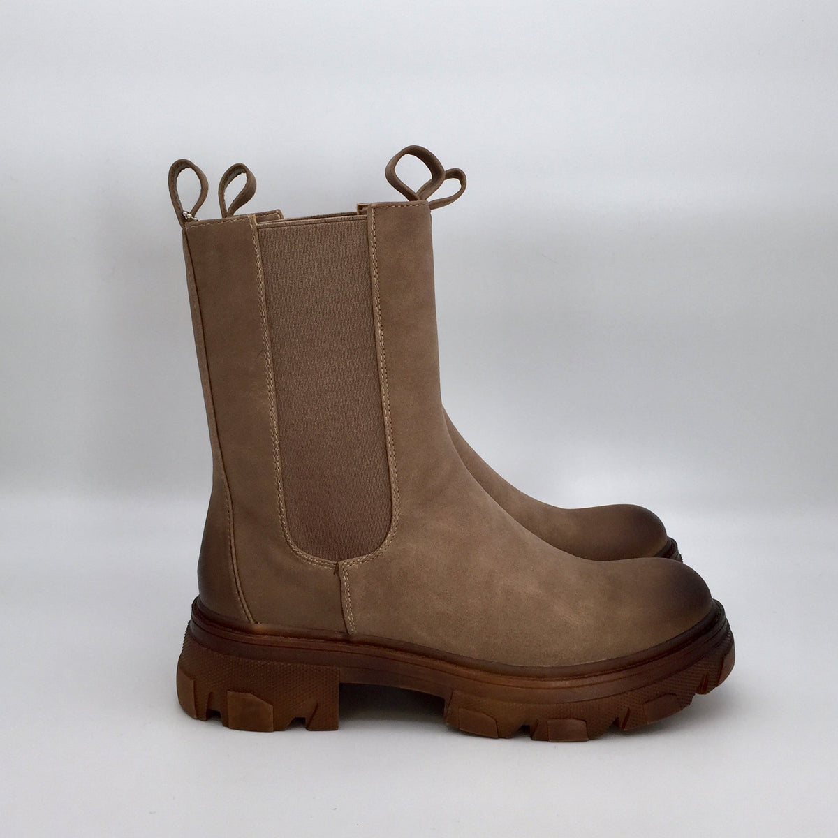 Boots Faded Front