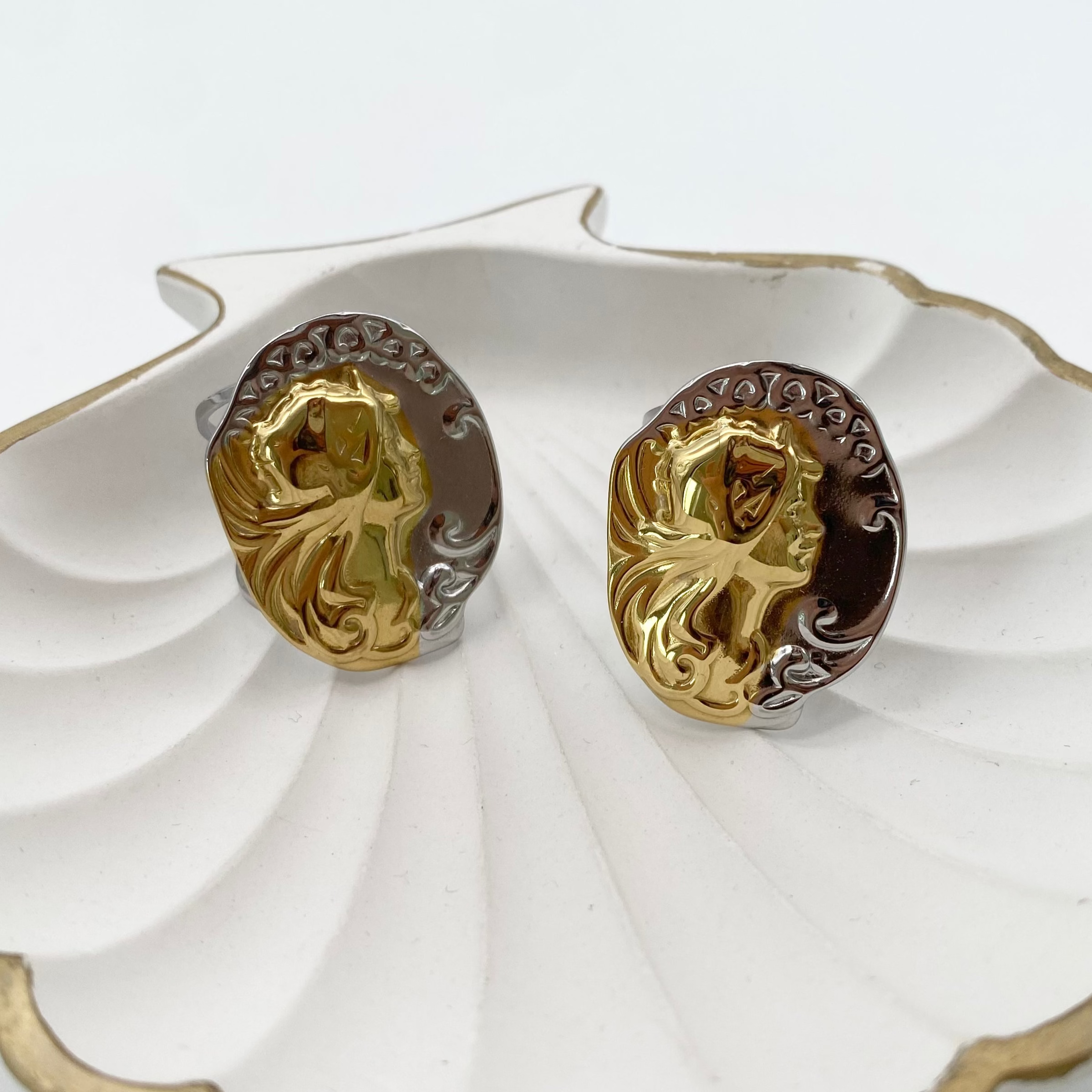 Ring Coin