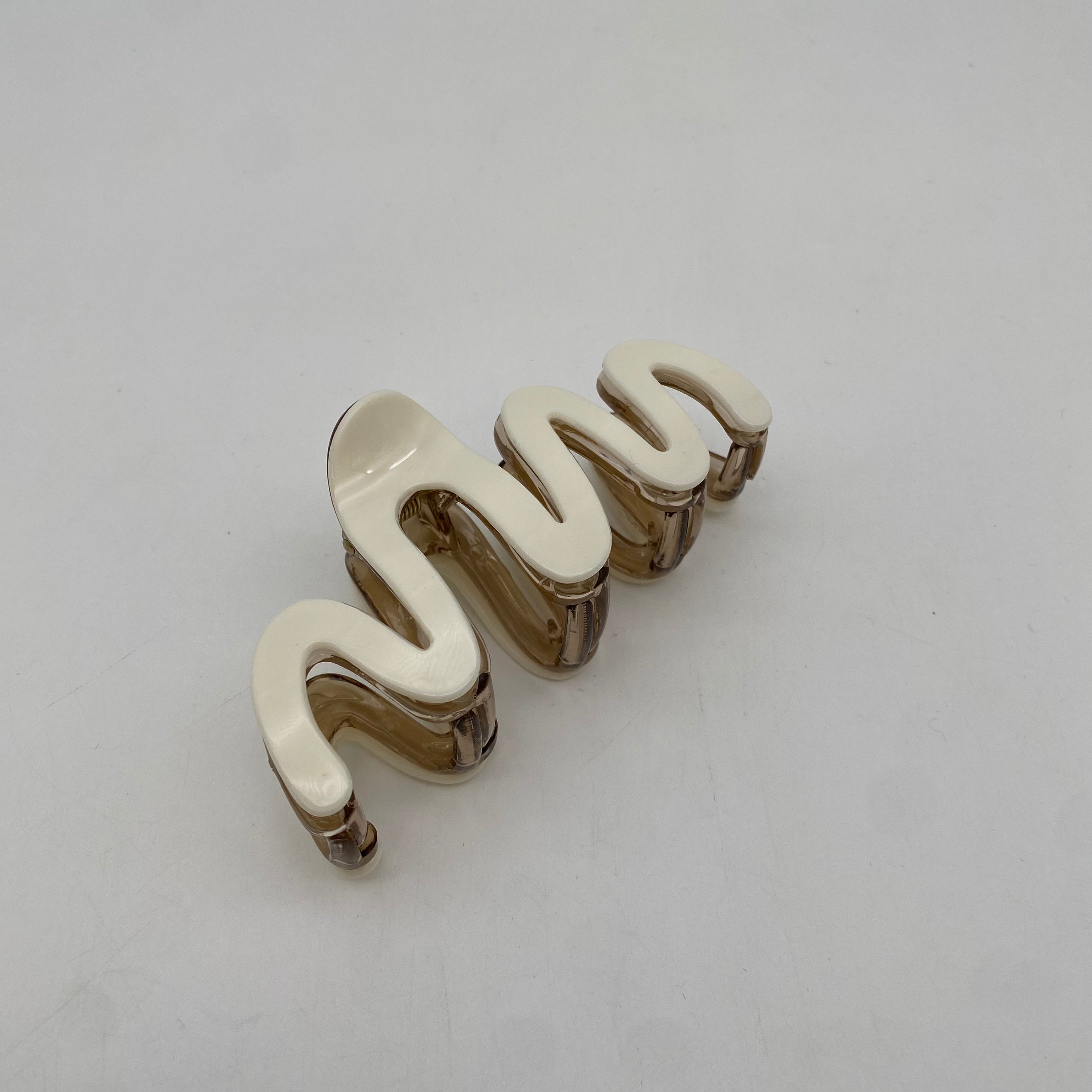 Claw Clip Squiggle