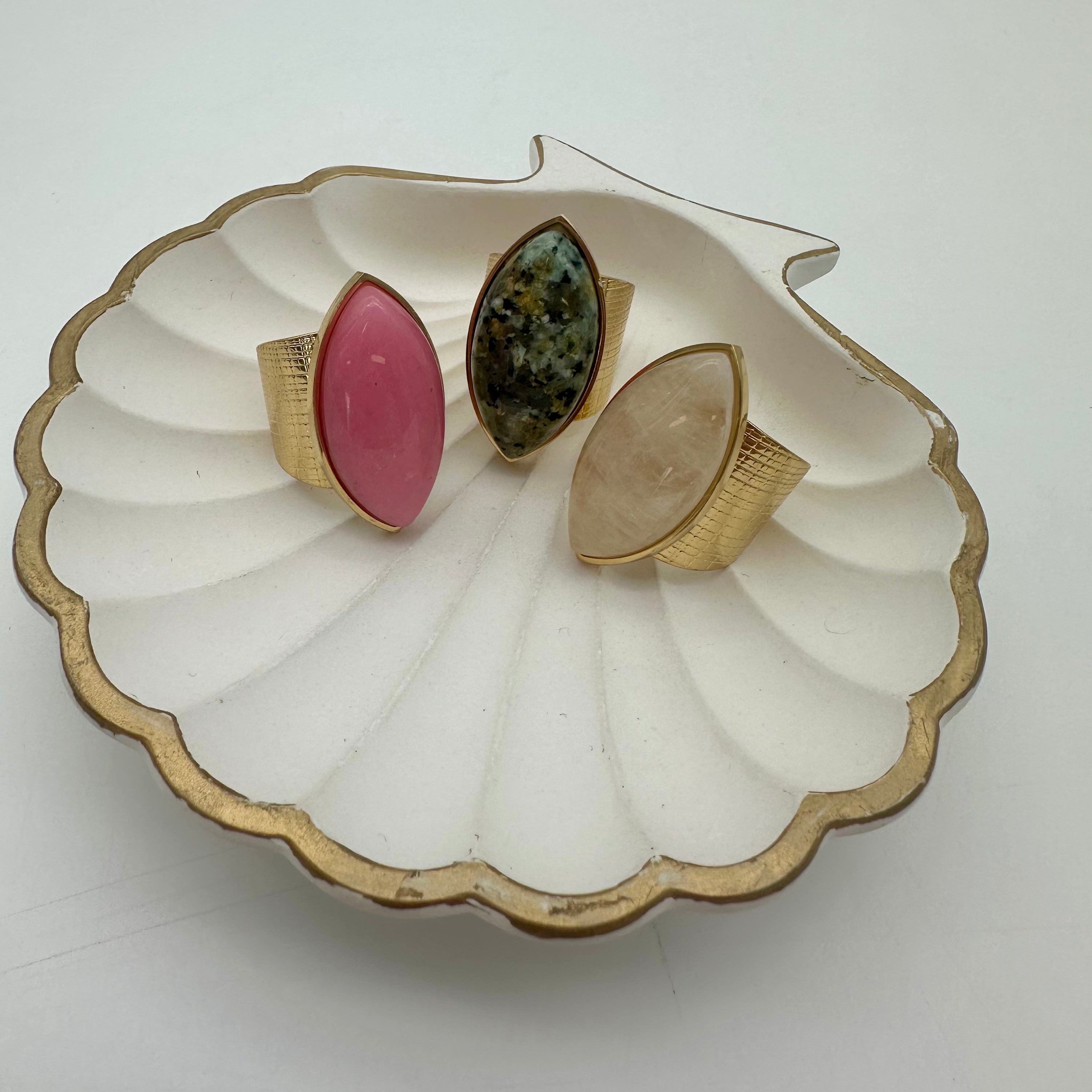 Ring Pointy Oval