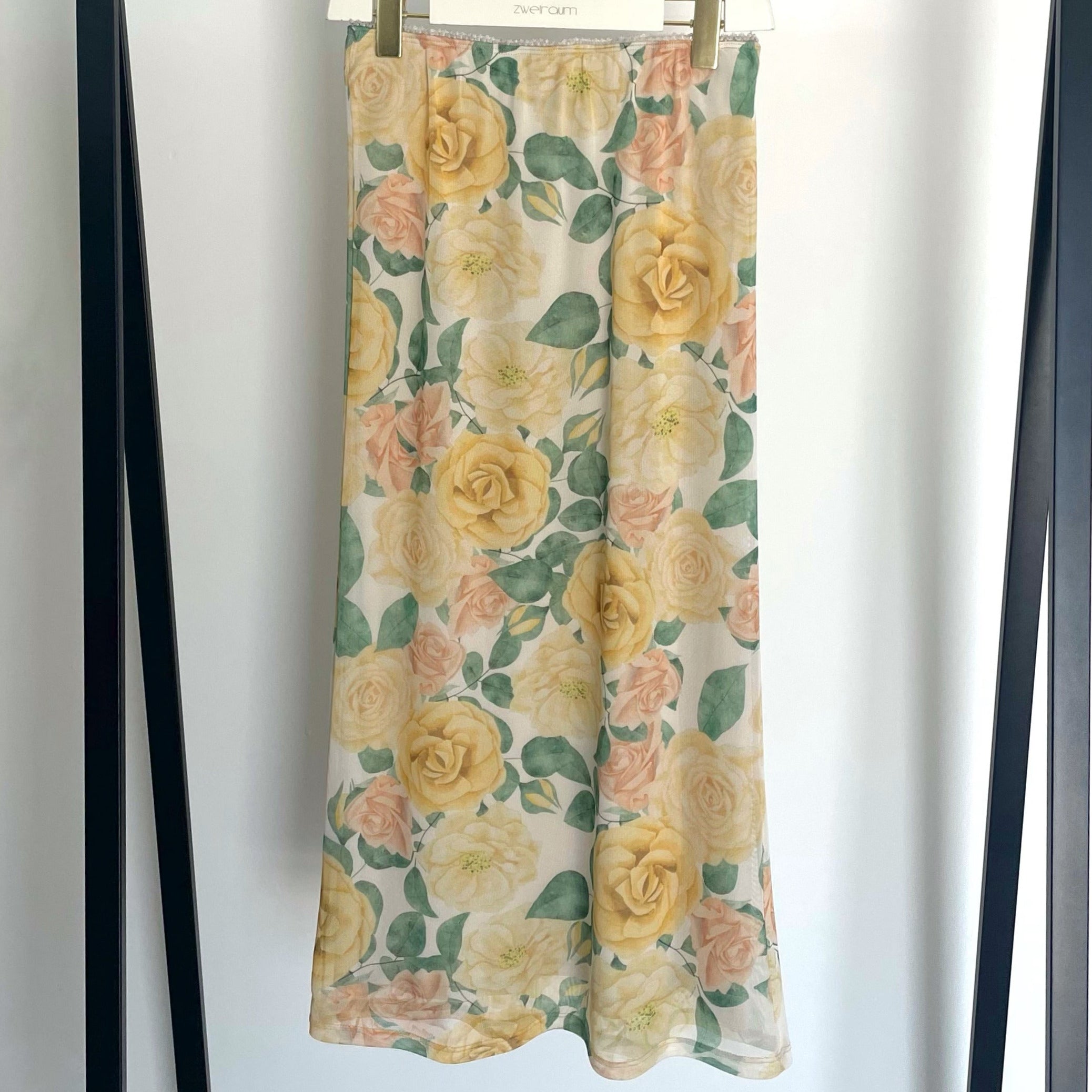 Rock Mesh Flowers