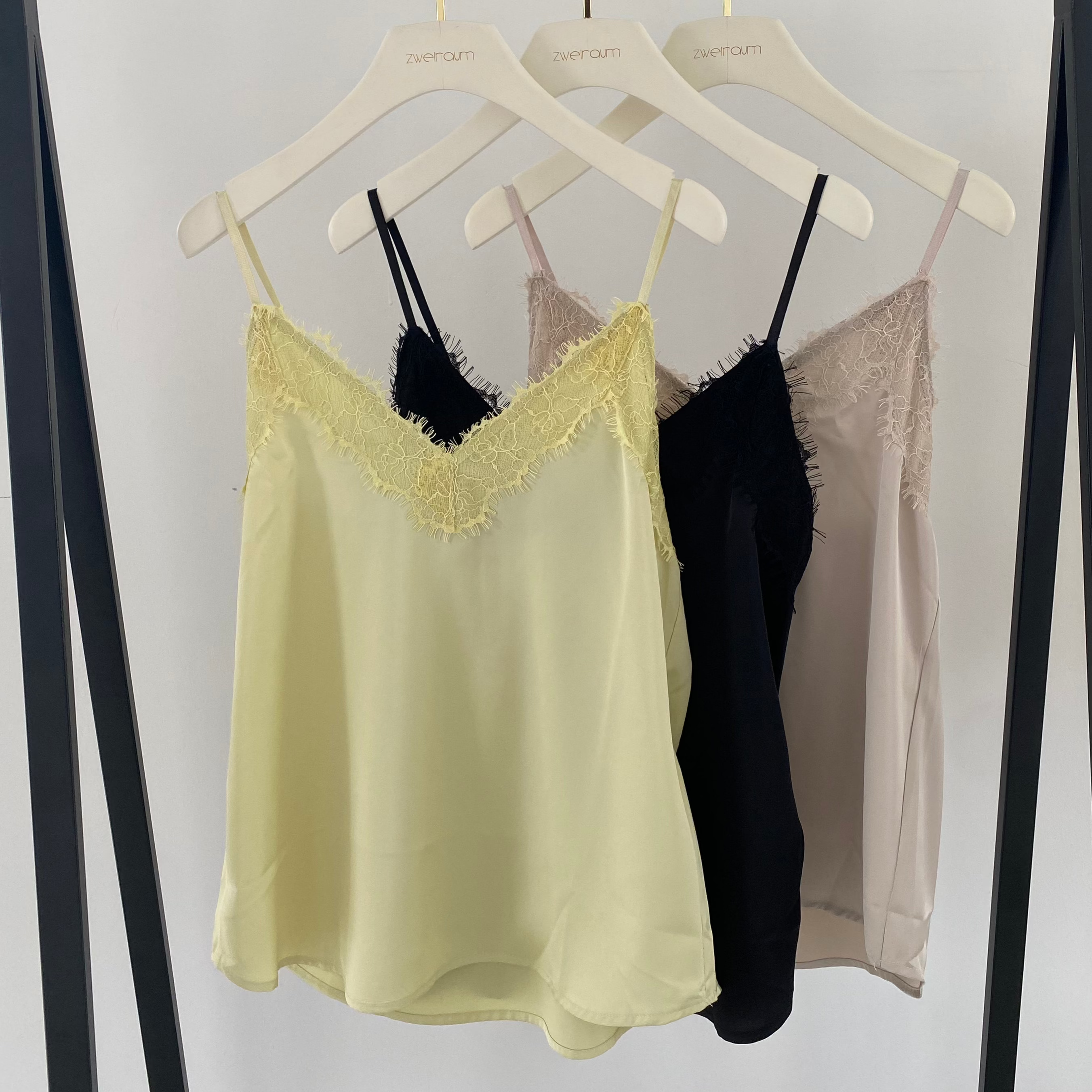 Spaghetti Top mit Spitze