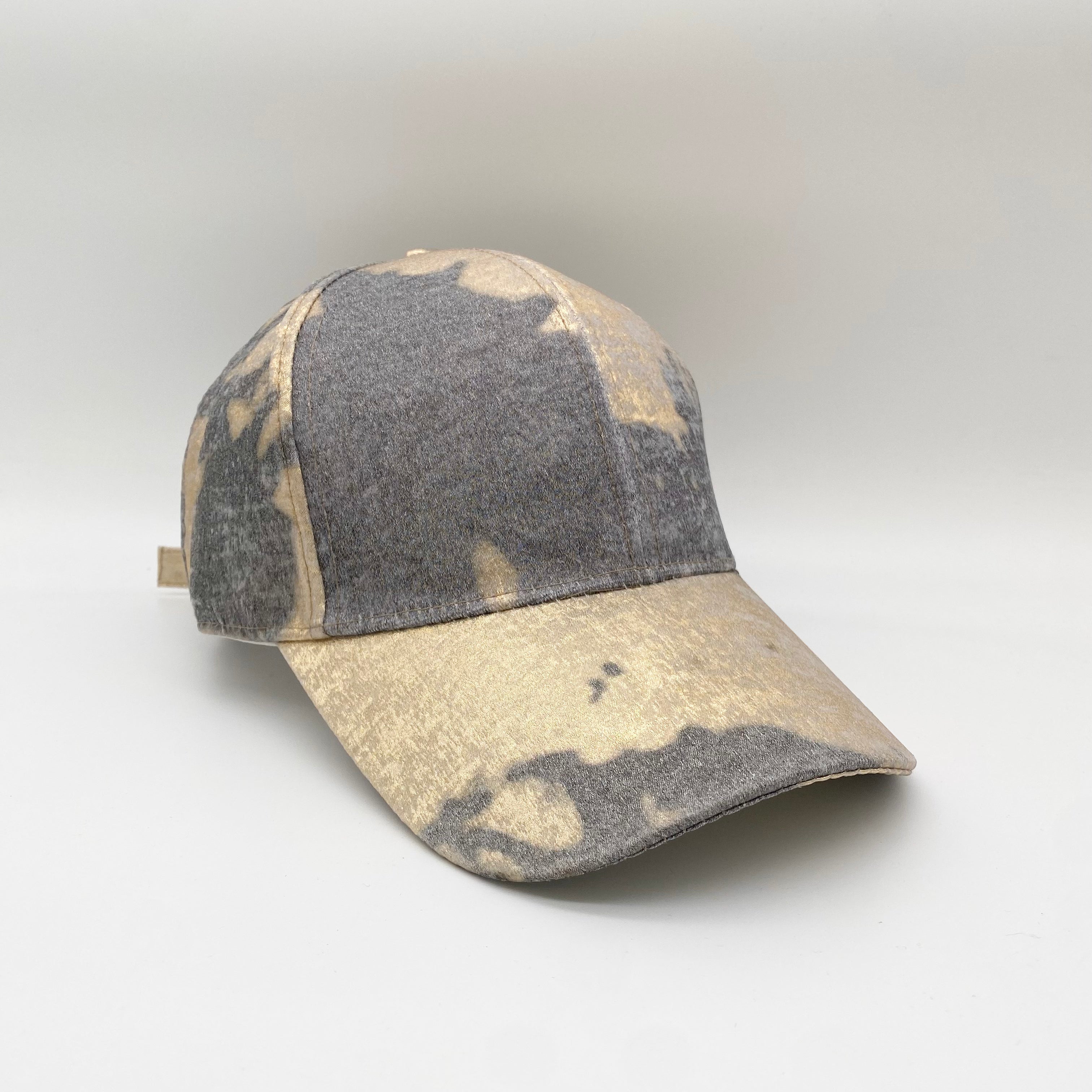 Cap Golden Batik