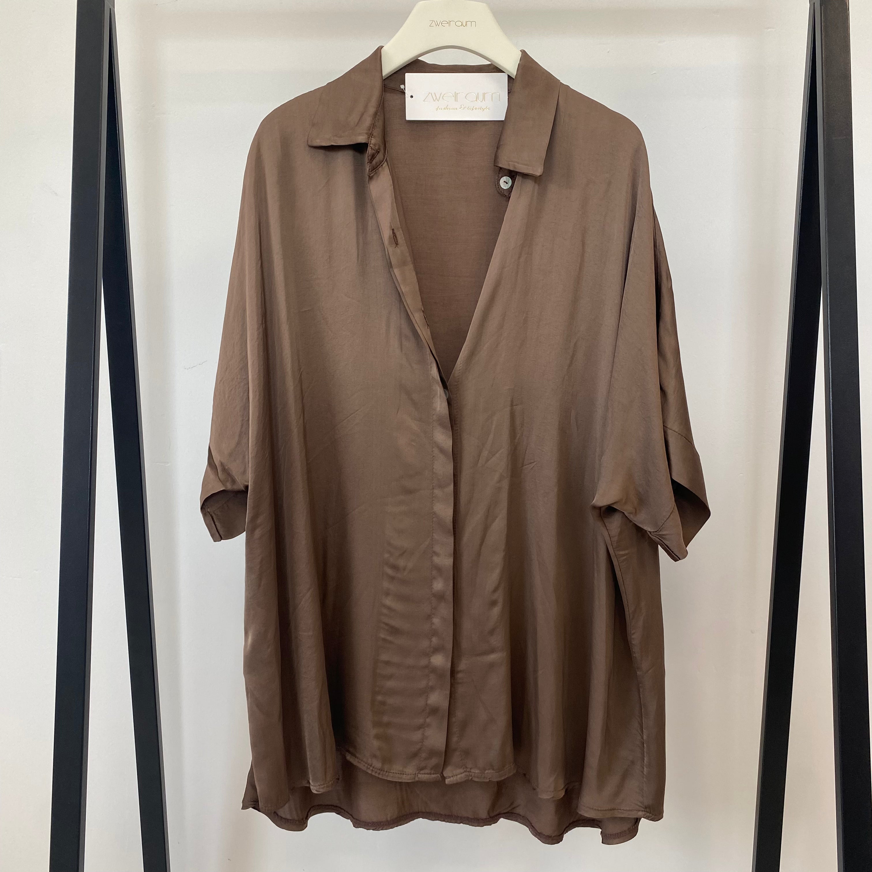 Oversize Bluse in Seidenoptik